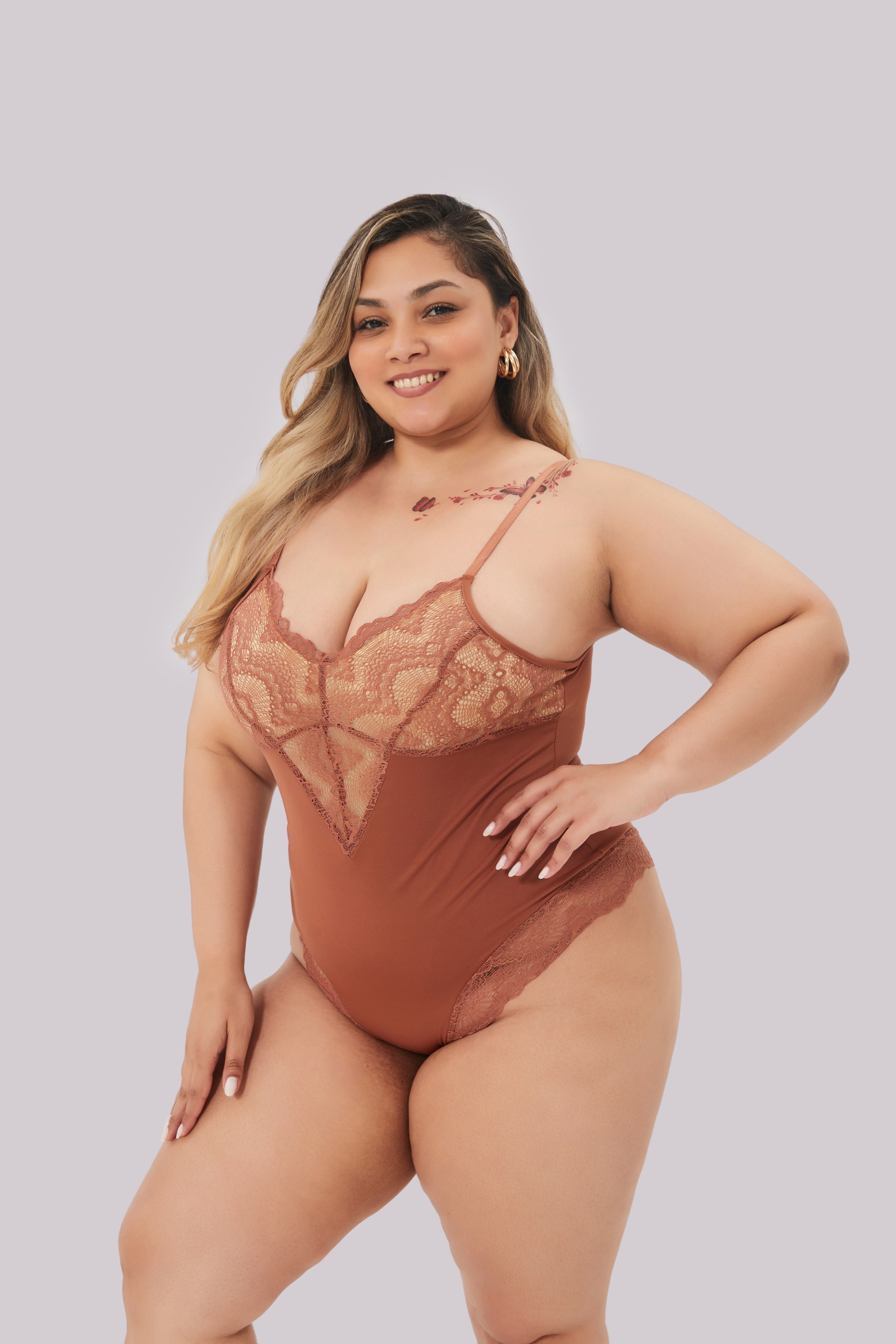Comfit® Rosaline - Shapewear Bodysuit med blonder