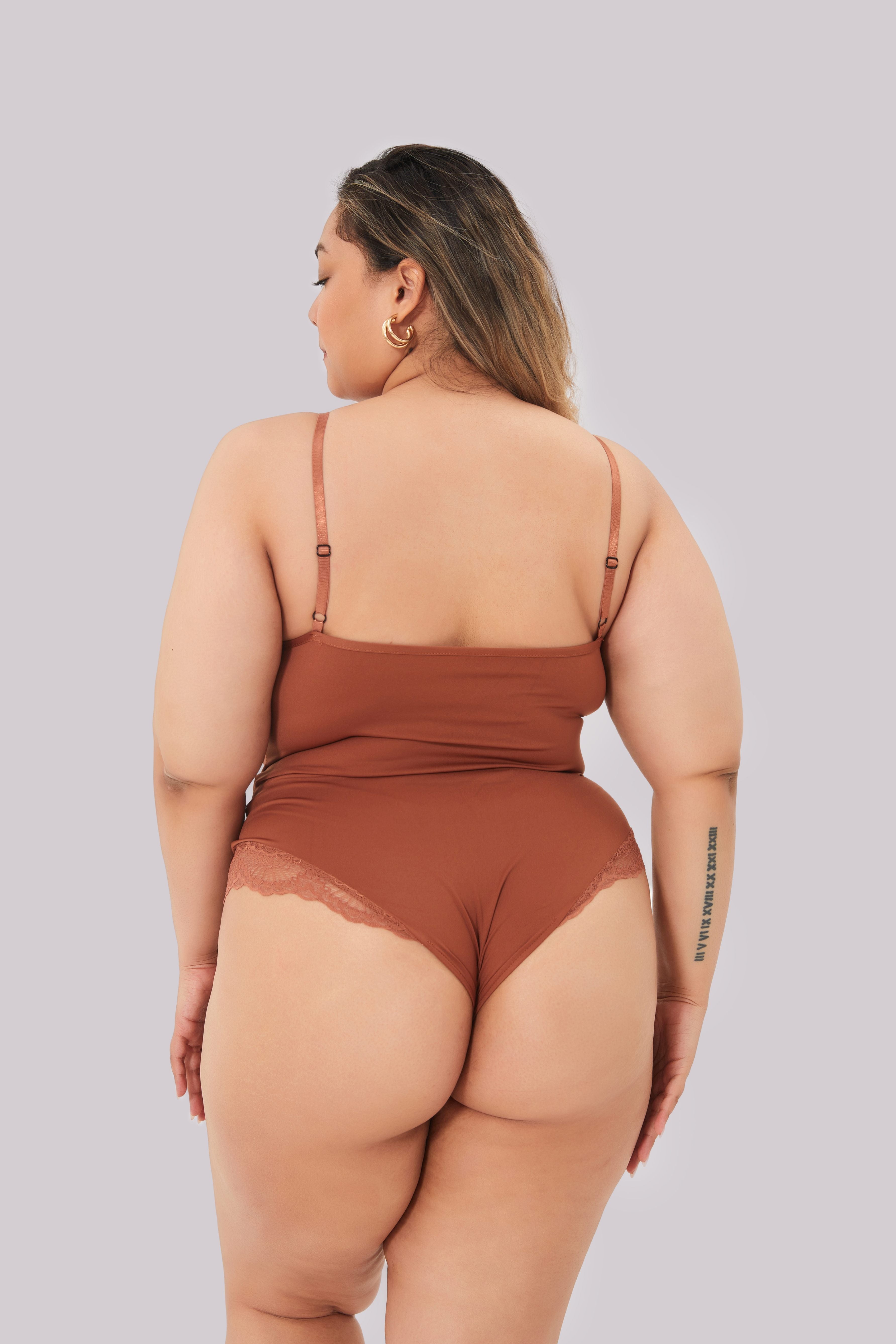Comfit® Rosaline - Shapewear Bodysuit med blonder